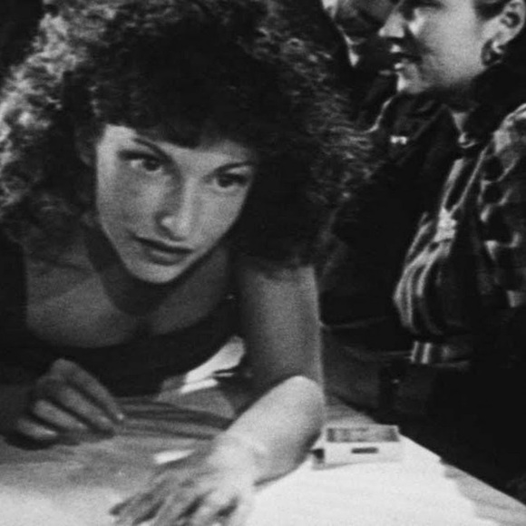 Meet your Posher, Connie - Picture 1 of 1